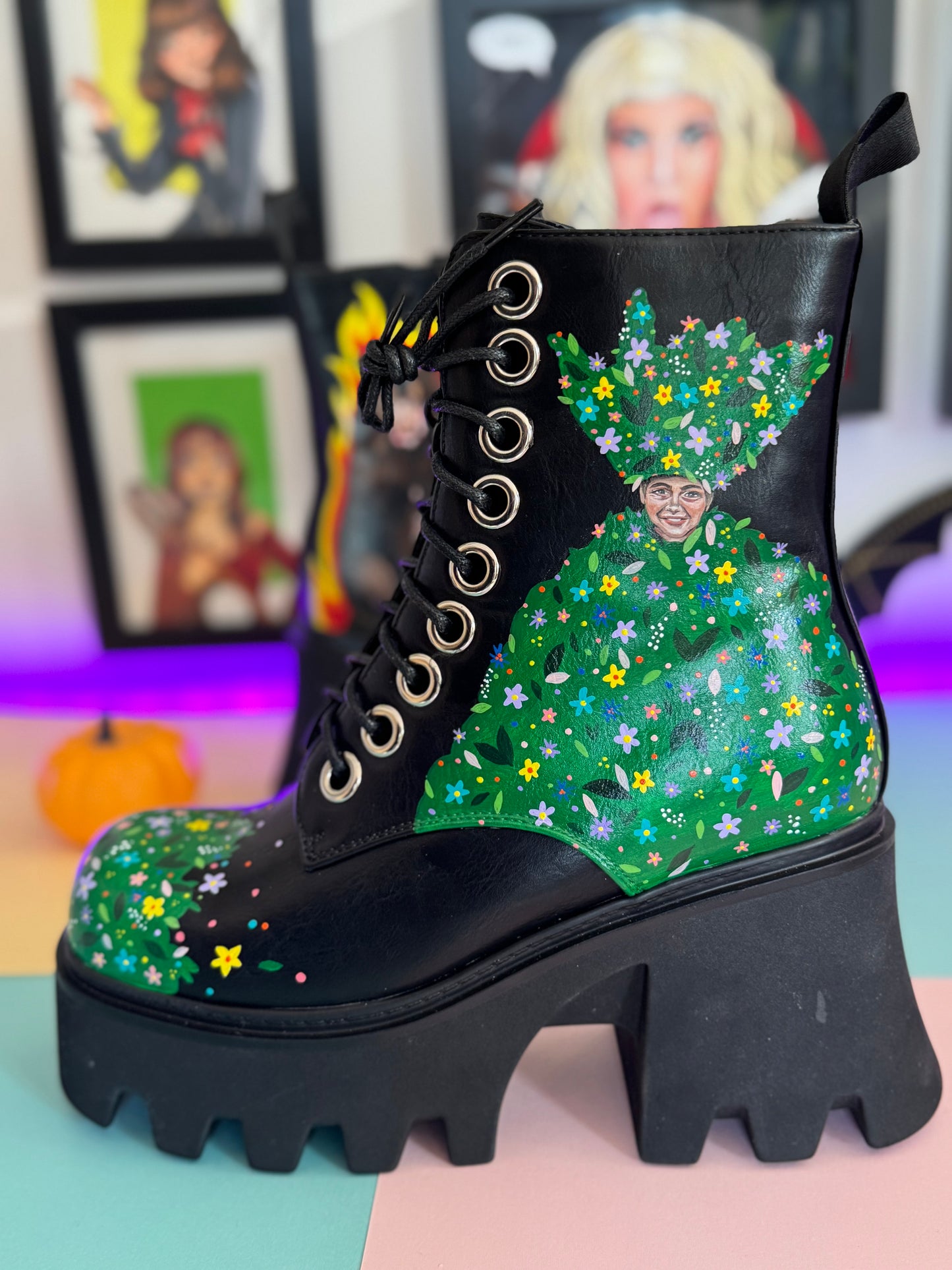 Hand Painted Midsommar Boots